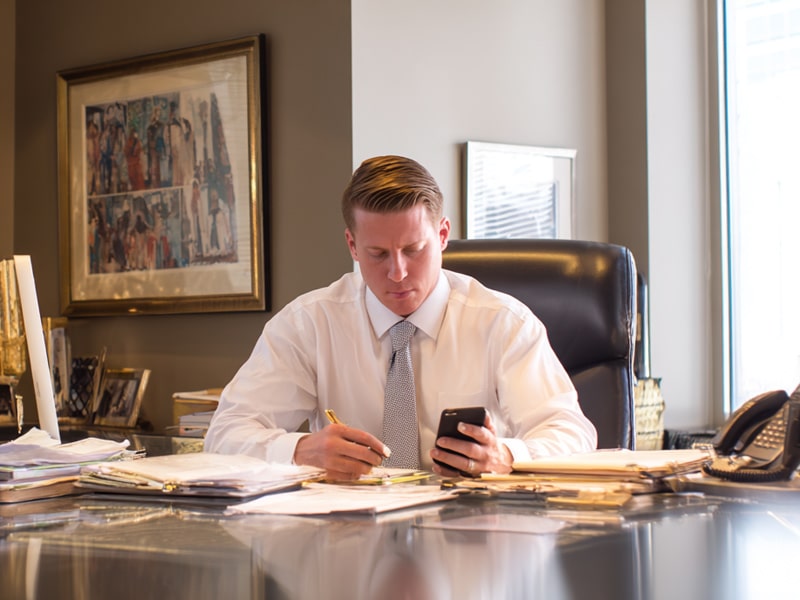 4 Tips for Dealing with Insurance Adjusters